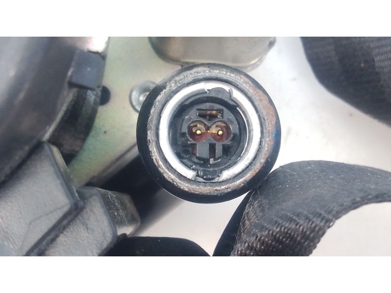 Recambio de cinturon seguridad delantero derecho para peugeot 208 active referencia OEM IAM   