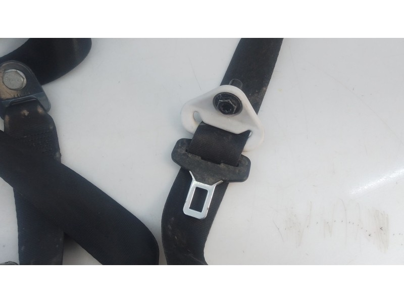 Recambio de cinturon seguridad delantero derecho para peugeot 208 active referencia OEM IAM   