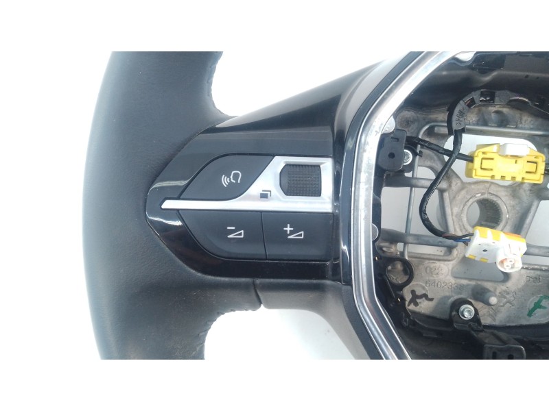 Recambio de volante para peugeot 208 ii (ub_, up_, uw_, uj_) 1.2 puretech 100 referencia OEM IAM   