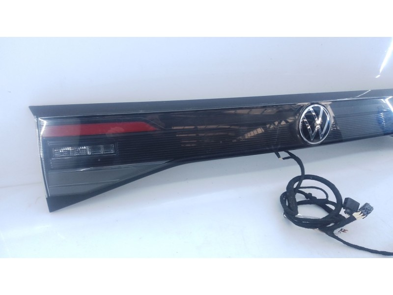 Recambio de piloto trasero central para volkswagen t-cross (c11, d31) 1.0 tsi referencia OEM IAM 2GM945093D  P1-B2-6