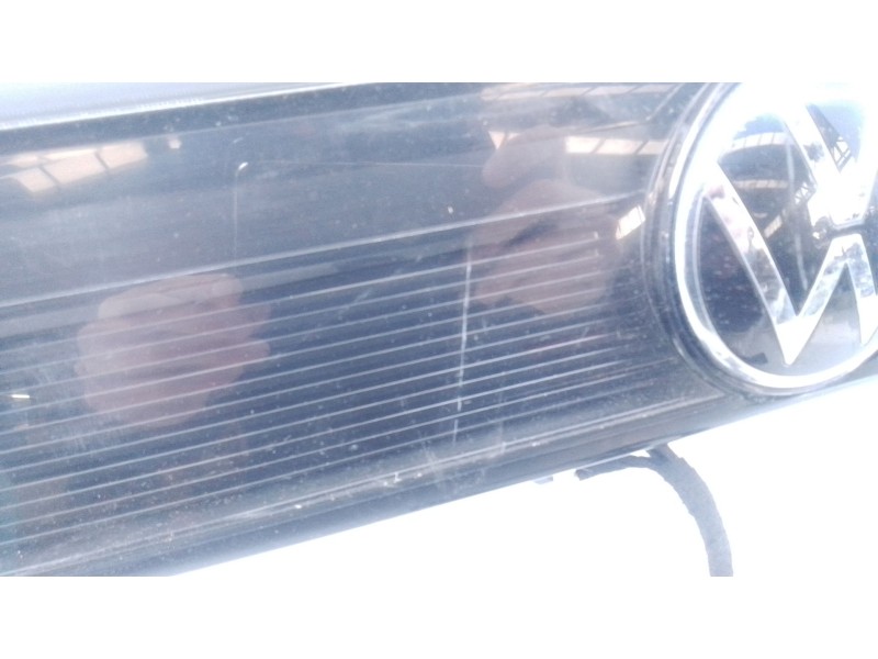 Recambio de piloto trasero central para volkswagen t-cross (c11, d31) 1.0 tsi referencia OEM IAM 2GM945093D  P1-B2-6