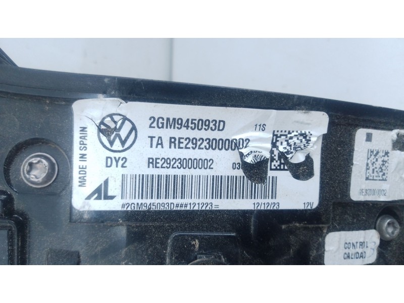 Recambio de piloto trasero central para volkswagen t-cross (c11, d31) 1.0 tsi referencia OEM IAM 2GM945093D  P1-B2-6