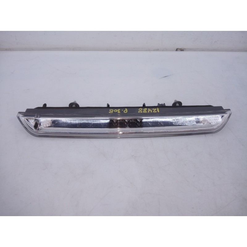 Recambio de luz central de freno para peugeot 308 sw active referencia OEM IAM 9811951080  