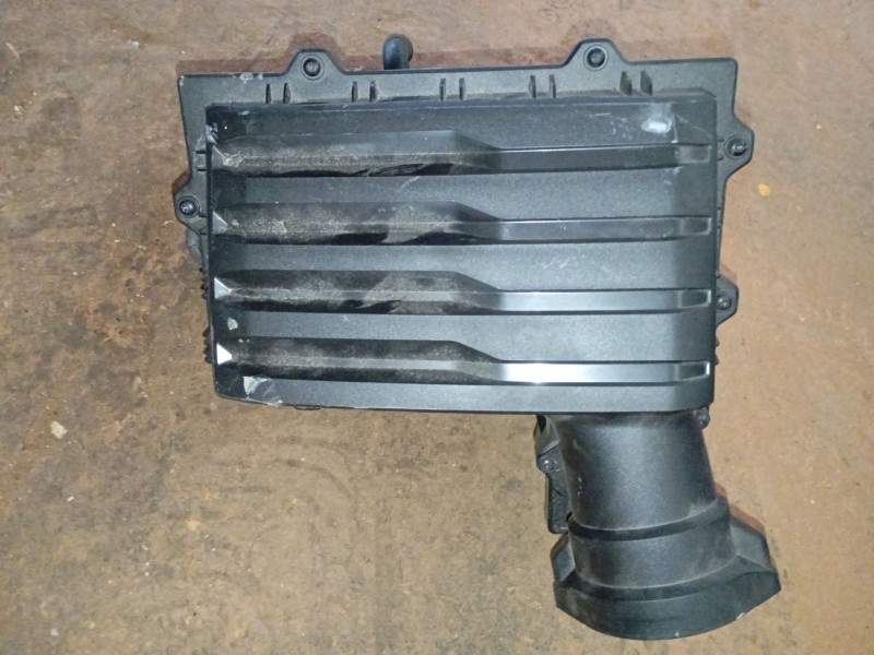 Recambio de filtro aire para volkswagen t-roc (a11, d11) 2.0 tdi scr referencia OEM IAM   