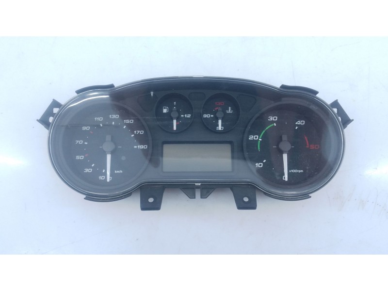 Recambio de cuadro instrumentos para iveco daily vi caja/chasis 33s13, 35s13, 35c13 referencia OEM IAM 5801815717  