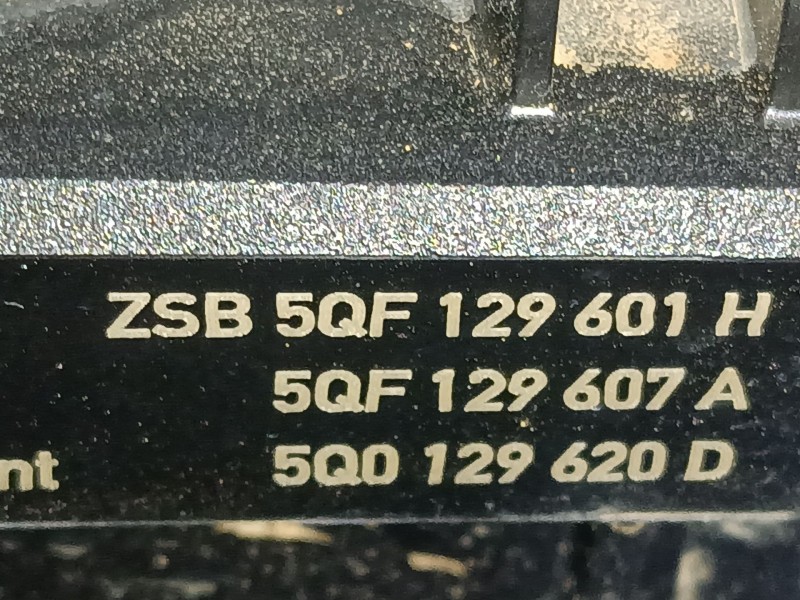 Recambio de filtro aire para audi a3 sportback (8ya, 8yf) 35 tdi referencia OEM IAM   