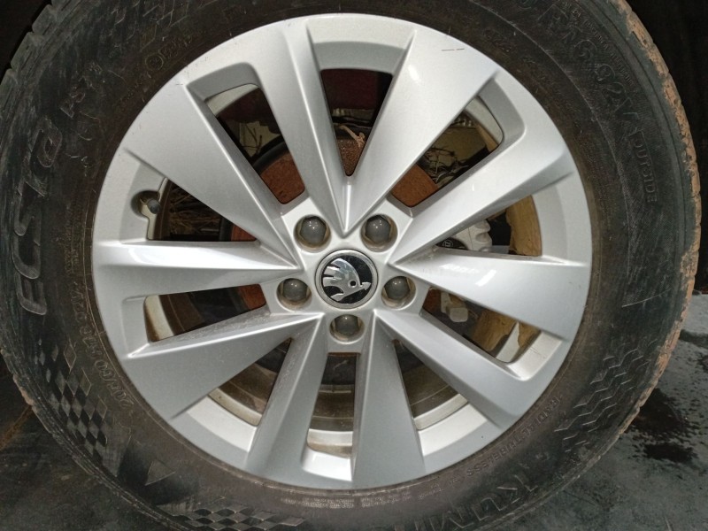 Recambio de llanta sin neumatico para skoda kamiq (nw4) 1.0 tsi referencia OEM IAM 16 PULGADAS  