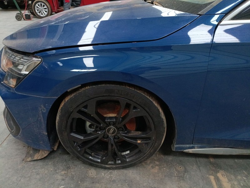 Recambio de aleta delantera izquierda para audi a3 sportback (8ya, 8yf) 35 tdi referencia OEM IAM   