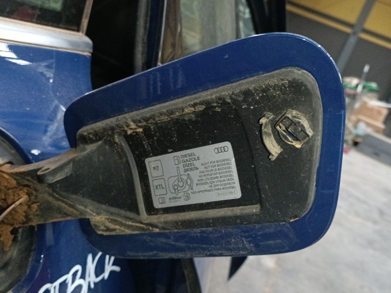 Recambio de tapa exterior combustible para audi a3 sportback (8ya, 8yf) 35 tdi referencia OEM IAM   