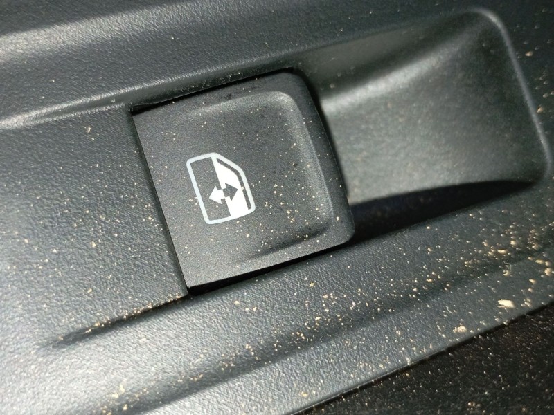 Recambio de mando elevalunas trasero izquierdo para skoda kamiq (nw4) 1.0 tsi referencia OEM IAM   