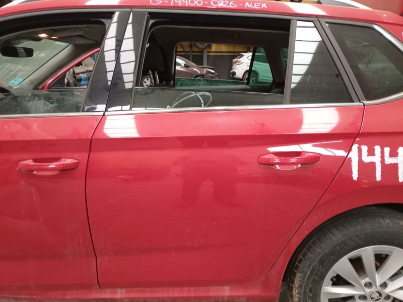 Recambio de puerta trasera izquierda para skoda kamiq (nw4) 1.0 tsi referencia OEM IAM   