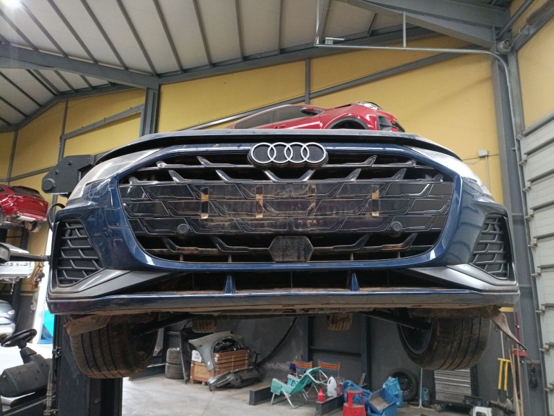 Recambio de paragolpes delantero para audi a3 sportback (8ya, 8yf) 35 tdi referencia OEM IAM   