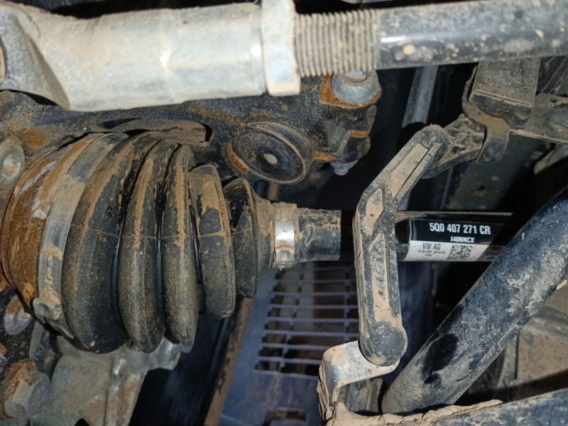 Recambio de transmision delantera izquierda para audi a3 sportback (8ya, 8yf) 35 tdi referencia OEM IAM 5Q0407271CR  