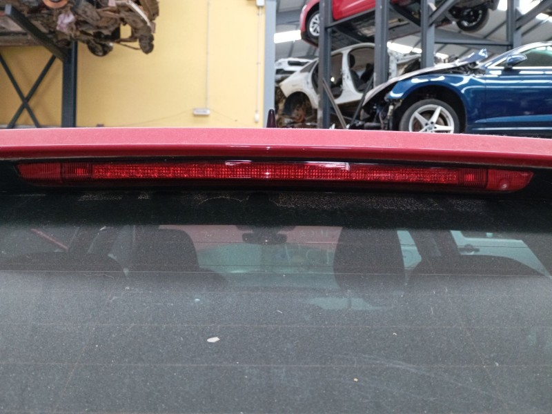 Recambio de luz central de freno para skoda kamiq (nw4) 1.0 tsi referencia OEM IAM   