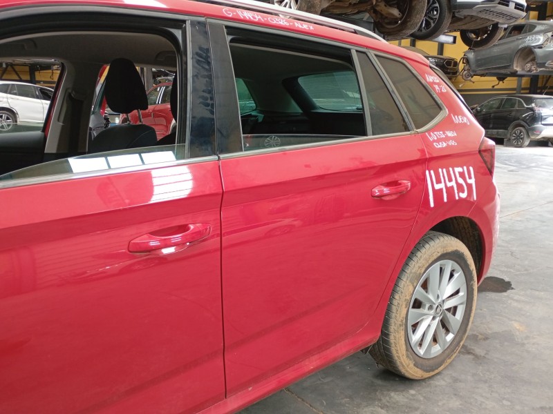 Recambio de puerta trasera izquierda para skoda kamiq (nw4) 1.0 tsi referencia OEM IAM   