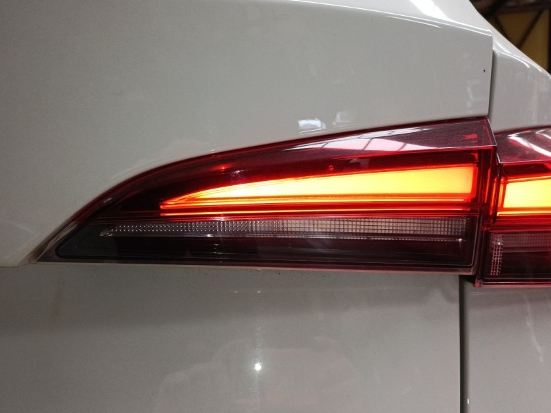 Recambio de piloto trasero derecho porton para skoda kamiq (nw4) 1.0 tsi referencia OEM IAM   