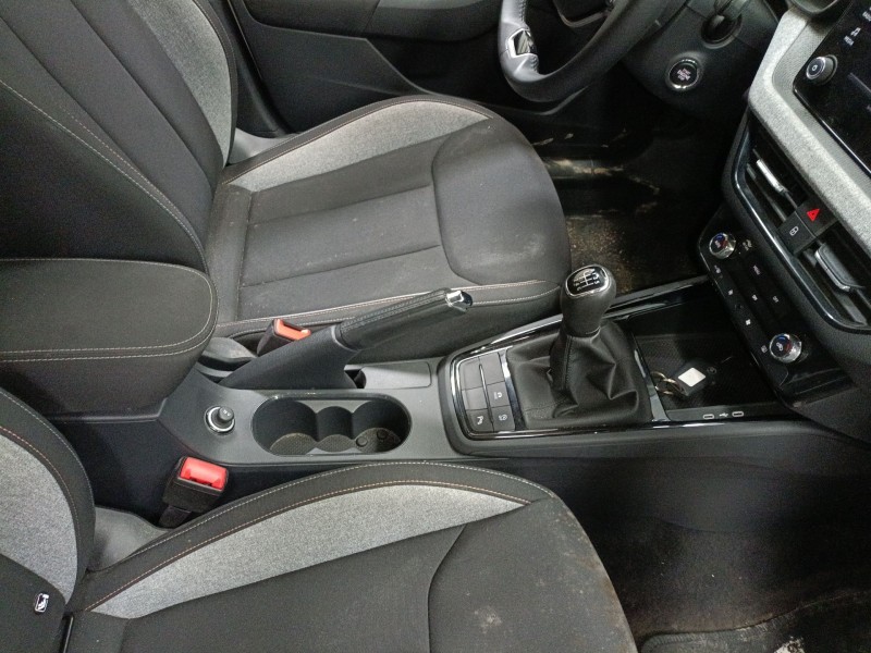 Recambio de consola central para skoda kamiq (nw4) 1.0 tsi referencia OEM IAM   