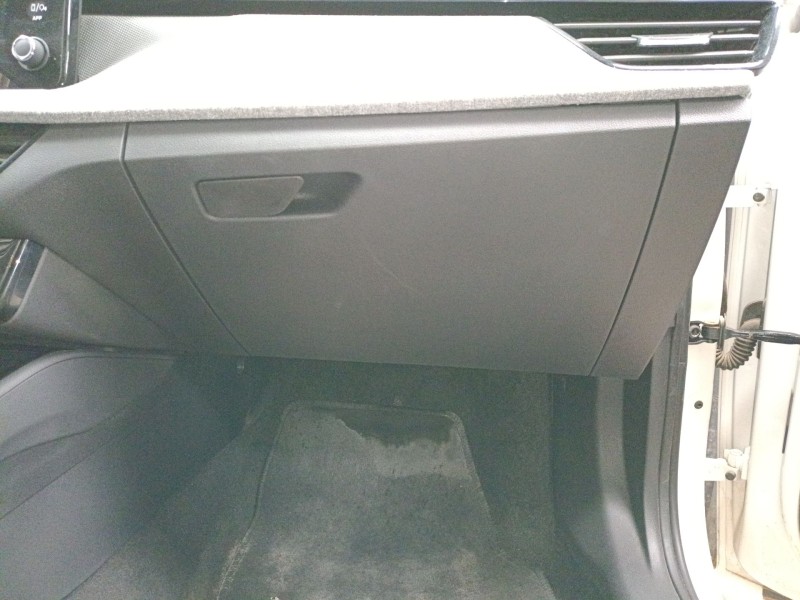 Recambio de guantera para skoda kamiq (nw4) 1.0 tsi referencia OEM IAM   