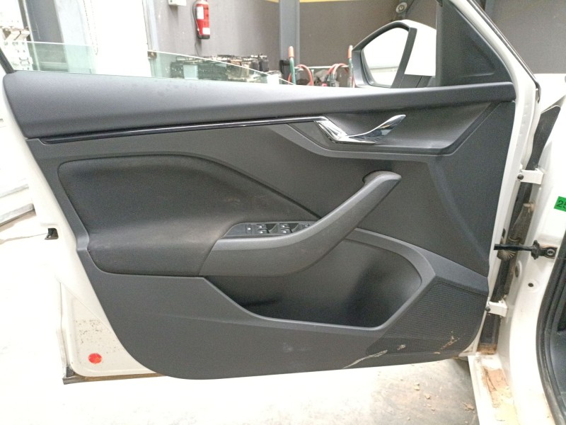 Recambio de guarnecido puerta delantera izquierda para skoda kamiq (nw4) 1.0 tsi referencia OEM IAM   