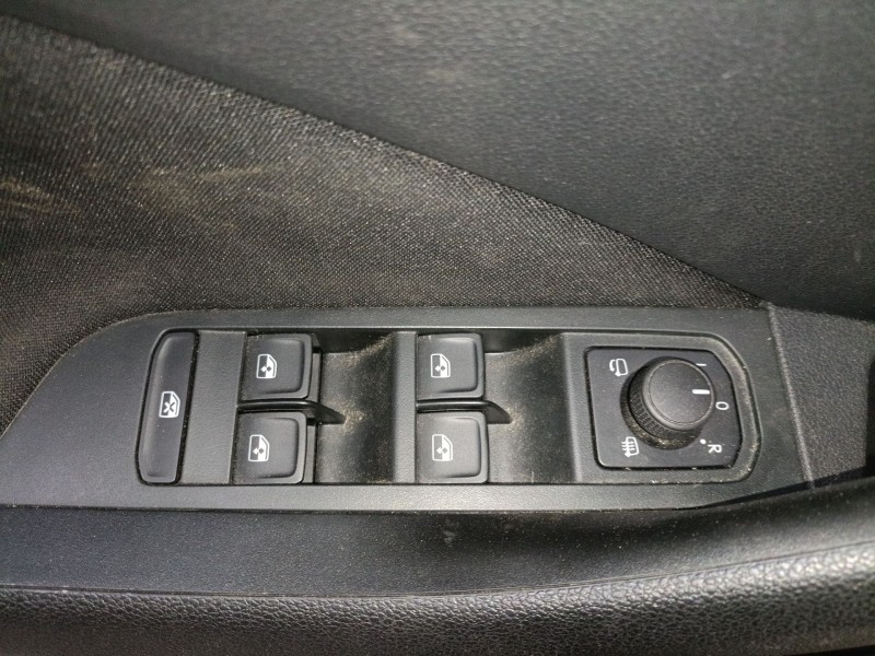 Recambio de mando elevalunas delantero izquierdo para skoda kamiq (nw4) 1.0 tsi referencia OEM IAM   