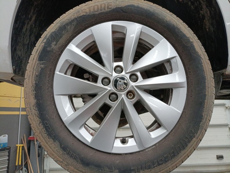 Recambio de llanta sin neumatico para skoda kamiq (nw4) 1.0 tsi referencia OEM IAM 16 PULGADAS  