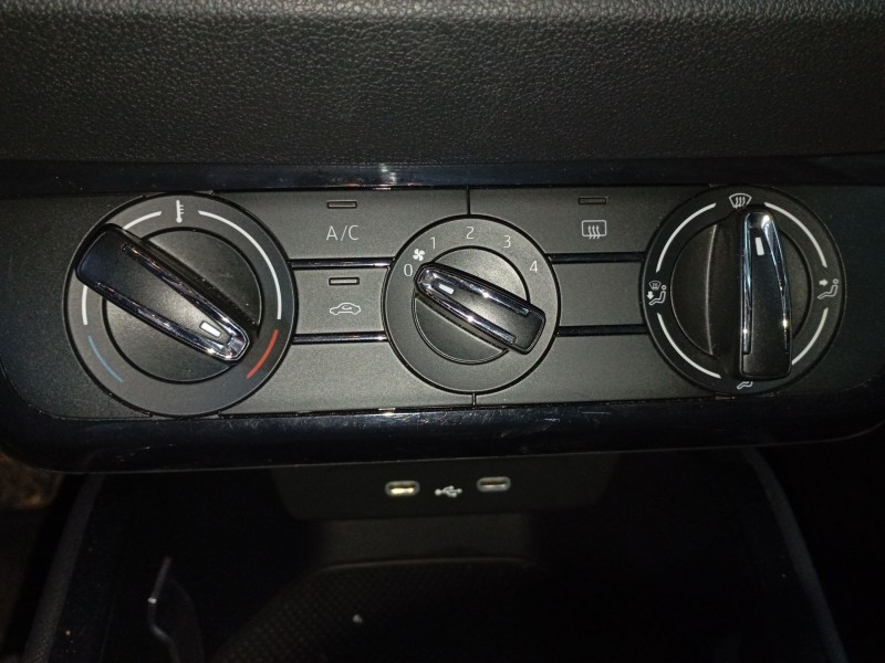 Recambio de mando calefaccion / aire acondicionado para skoda fabia iv (pj3) 1.0 tsi referencia OEM IAM   