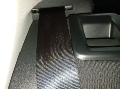 CINTURON SEGURIDAD TRASERO DERECHO 