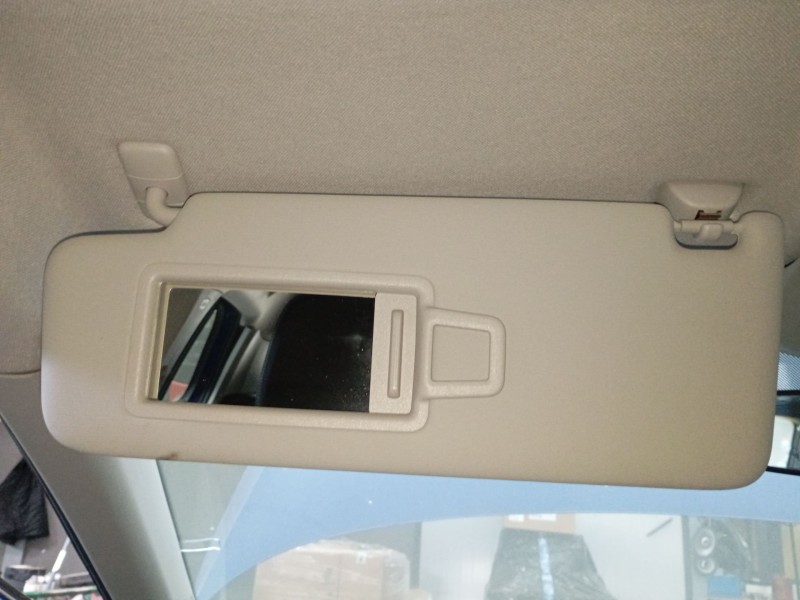 Recambio de parasol izquierdo para skoda fabia iv (pj3) 1.0 tsi referencia OEM IAM   