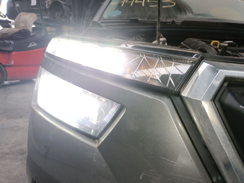 Recambio de faro derecho xenon para skoda kamiq (nw4) 1.0 tsi referencia OEM IAM 658941016  