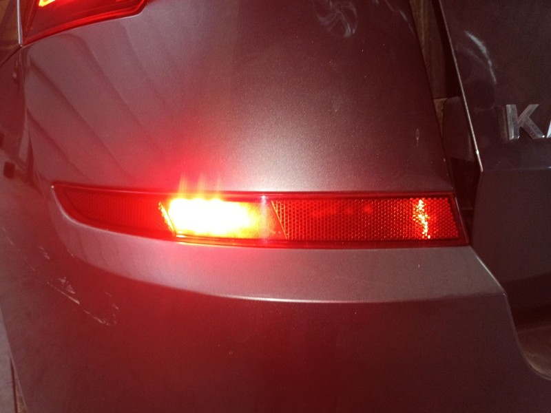 Recambio de piloto trasero izquierdo paragolpes para skoda kamiq (nw4) 1.0 tsi referencia OEM IAM   