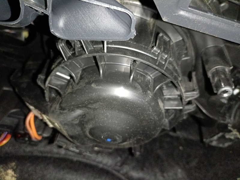 Recambio de ventilador calefaccion para skoda kamiq (nw4) 1.0 tsi referencia OEM IAM   