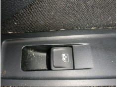 MANDO ELEVALUNAS TRASERO DERECHO 