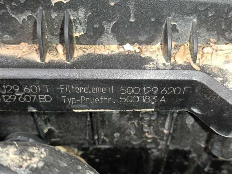 Recambio de filtro aire para skoda kamiq (nw4) 1.0 tsi referencia OEM IAM 5Q0129620F  