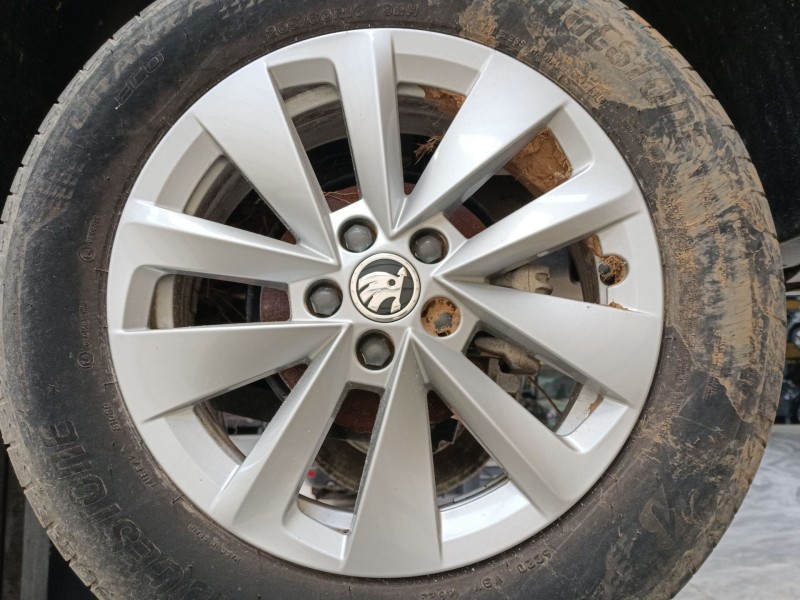 Recambio de llanta sin neumatico para skoda kamiq (nw4) 1.0 tsi referencia OEM IAM 16 PULGADAS  