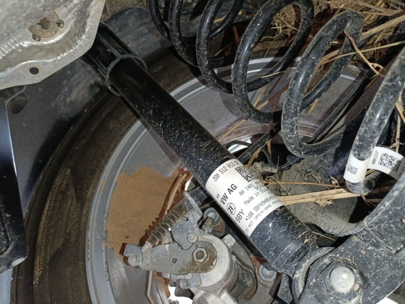 Recambio de amortiguador trasero izquierdo para skoda kamiq (nw4) 1.0 tsi referencia OEM IAM 2Q0512013DF  