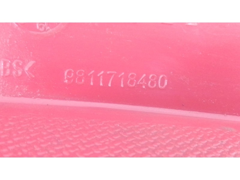 Recambio de piloto trasero izquierdo paragolpes para peugeot 3008 gt line referencia OEM IAM   