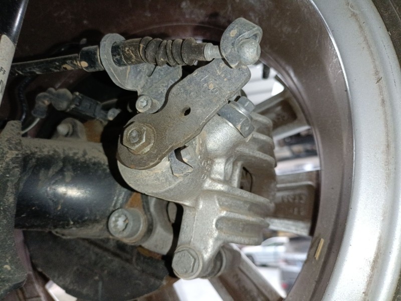 Recambio de pinza freno trasera derecha para skoda kamiq (nw4) 1.0 tsi referencia OEM IAM   