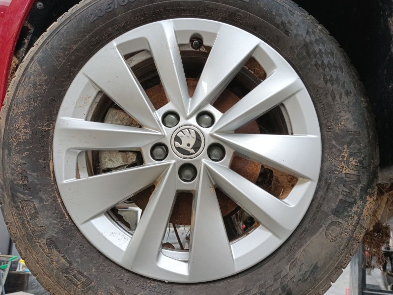 Recambio de llanta sin neumatico para skoda kamiq (nw4) 1.0 tsi referencia OEM IAM 16 PULGADAS  