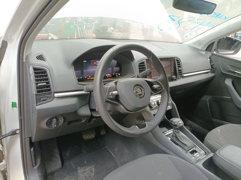 skoda karoq (nu7, nd7) del año 2024