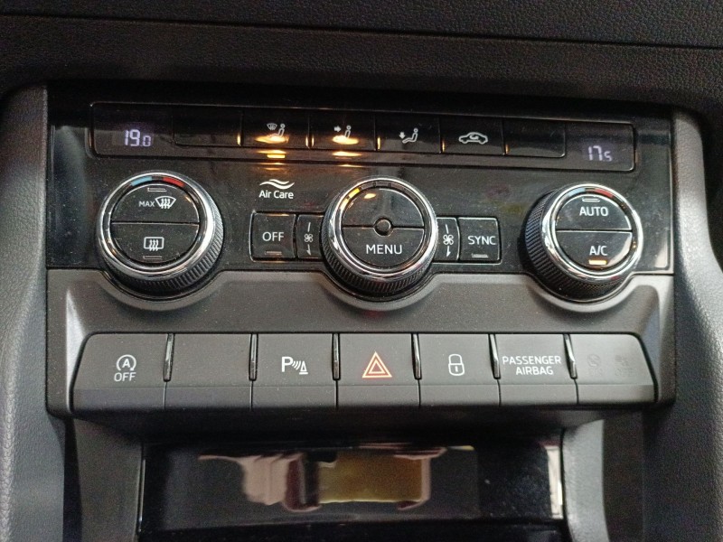 Recambio de mando climatizador para skoda karoq (nu7, nd7) 1.5 tsi referencia OEM IAM   