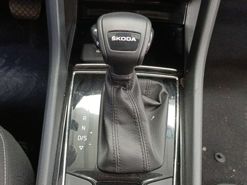 Recambio de palanca cambio para skoda karoq (nu7, nd7) 1.5 tsi referencia OEM IAM   