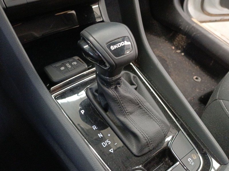 Recambio de palanca cambio para skoda karoq (nu7, nd7) 1.5 tsi referencia OEM IAM   