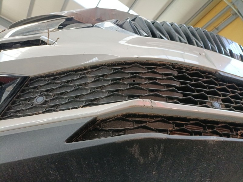 Recambio de paragolpes delantero para skoda karoq (nu7, nd7) 1.5 tsi referencia OEM IAM   