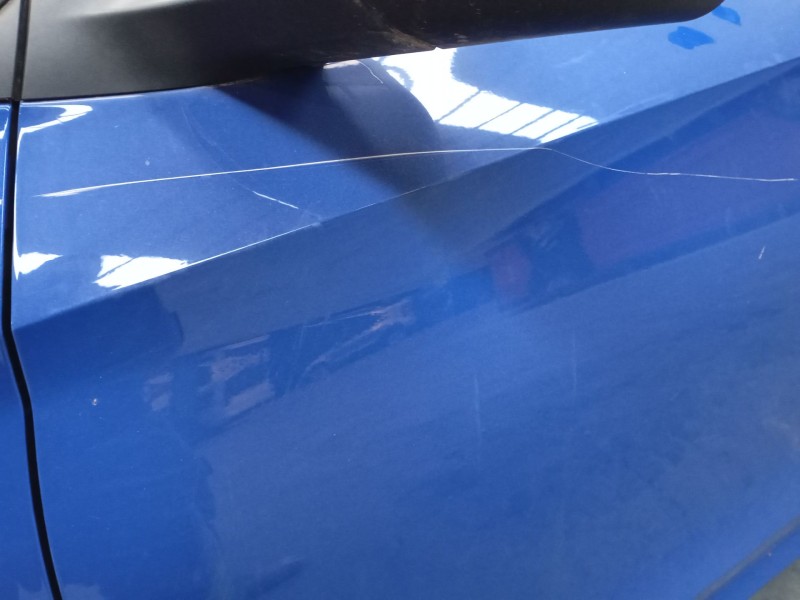 Recambio de puerta delantera izquierda para skoda fabia iv (pj3) 1.0 tsi referencia OEM IAM   