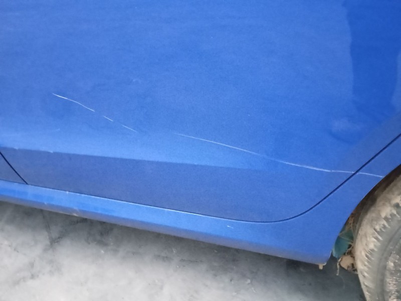 Recambio de puerta trasera izquierda para skoda fabia iv (pj3) 1.0 tsi referencia OEM IAM   