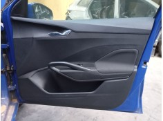 GUARNECIDO PUERTA DELANTERA DERECHA 