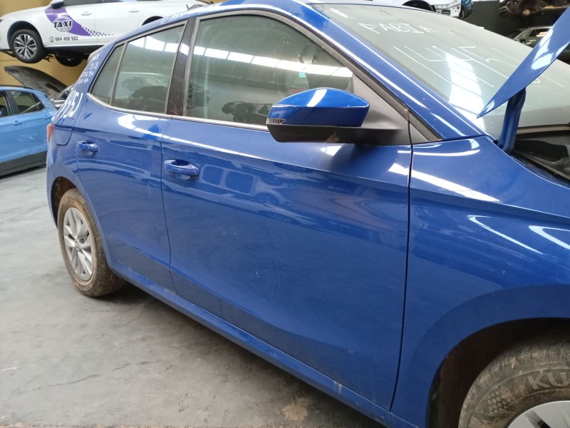 Recambio de puerta delantera derecha para skoda fabia iv (pj3) 1.0 tsi referencia OEM IAM   