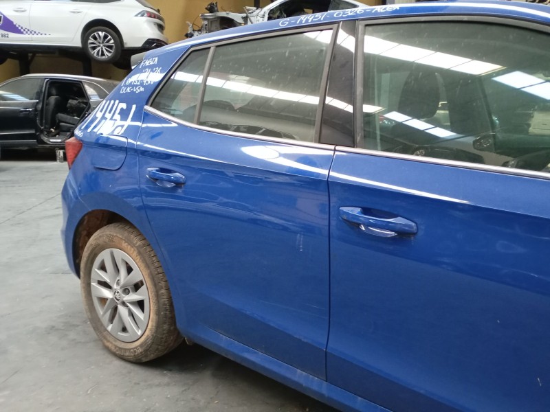 Recambio de puerta trasera derecha para skoda fabia iv (pj3) 1.0 tsi referencia OEM IAM   