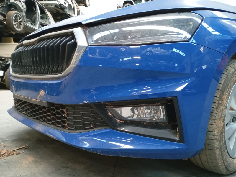Recambio de paragolpes delantero para skoda fabia iv (pj3) 1.0 tsi referencia OEM IAM   