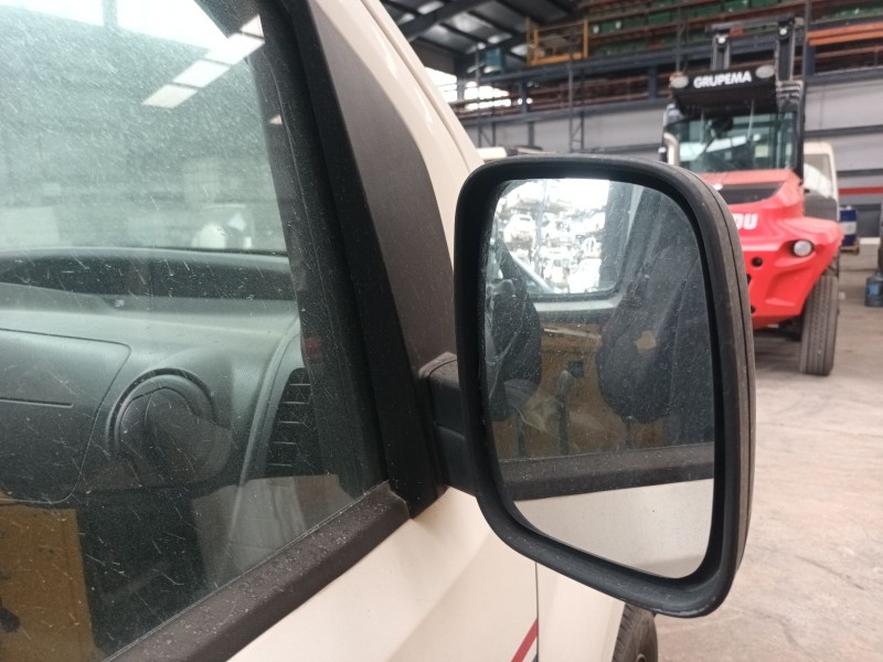 Recambio de retrovisor derecho manual para peugeot bipper tepee 1.4 hdi referencia OEM IAM   